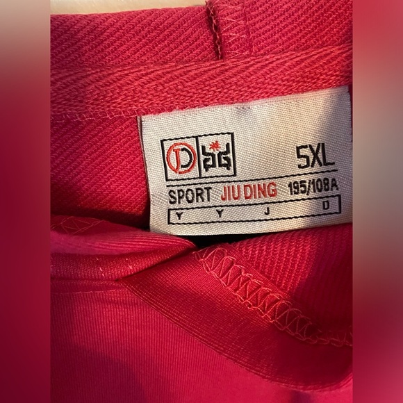 NWOT. Jiu Ding Sport Breast Cancer Awareness Hoodie, 5X, this shirt runs small - Picture 3 of 3